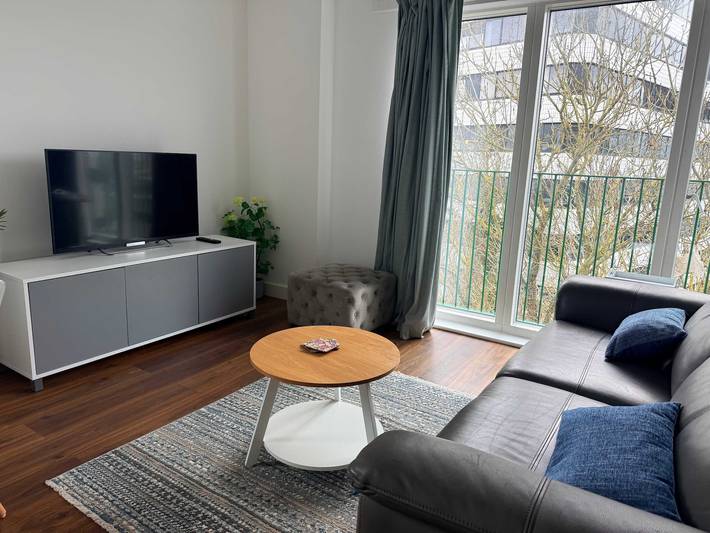 Appartement entier, 2Br Bracknell Apt Near Ascot | Parking & WiFi in Bracknell, Berkshire