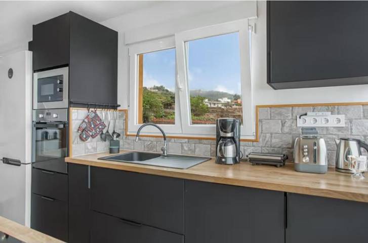 Chalet para 6 personas, con jardín además de piscina y jacuzzi en Valle de la Orotava - 2