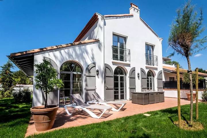 Villa pour 4 personnes, avec Balcon et Piscine à Biarritz