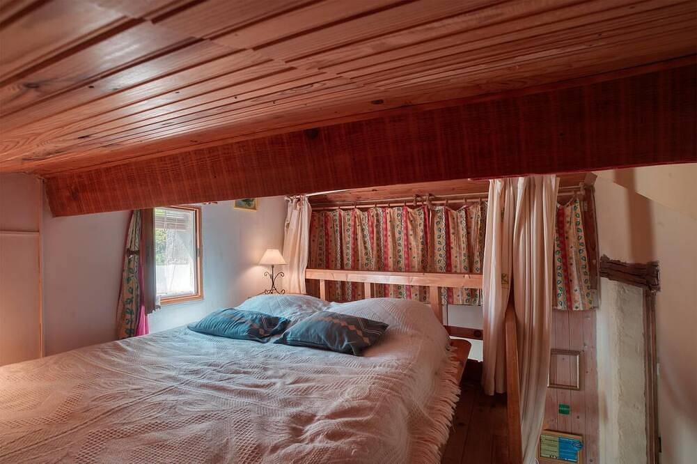 Appartement entier, A cosy, atypical stay in Provence in Saint-Étienne-les-Orgues, Région de Forcalquier