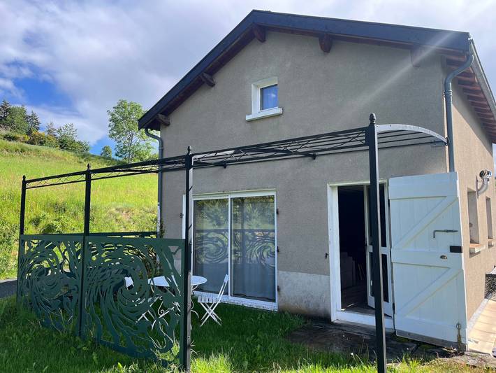 Gîte 'Mini Roule' avec Wi-Fi in Labatie-d'Andaure, Parc naturel régional des Monts d'Ardèche