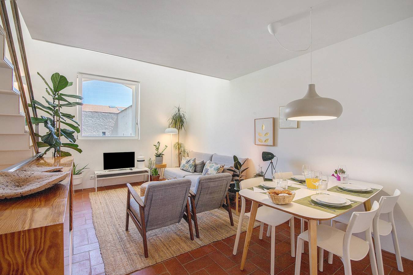 Appartamento intero, Appartamento 'Architect Arts Elegant Bf' con piscina condivisa, Wi-Fi e aria condizionata in Tavira, Tavira (Santiago)