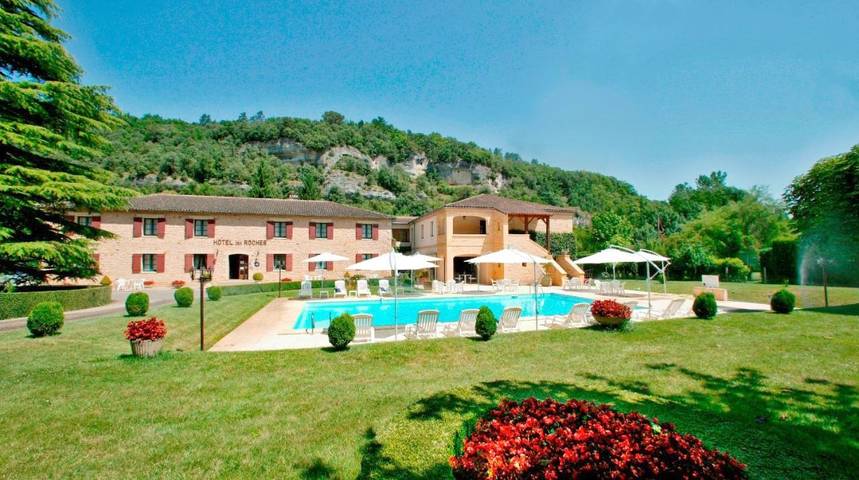 Hôtel pour 2 personnes, avec Terrasse et Jardin ainsi que Piscine et Vue