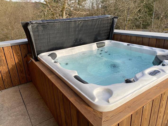 Chalet pour 6 personnes, avec Balcon et Jacuzzi ainsi que Terrasse et Sauna dans Luxembourg