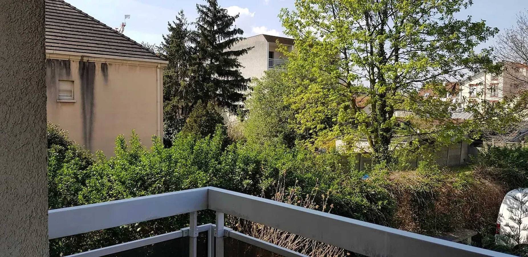 Apartamento entero, Apartamento moderno en Les Pavillons-sous-Bois - 24 m² + Terraza in Les Pavillons-sous-Bois, Sena-Saint Denis