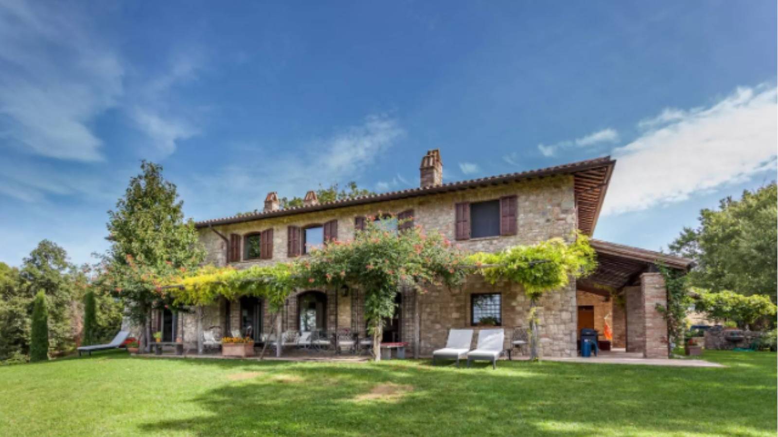 La Corte dei Poeti in Massa Martana, Perugia e dintorni