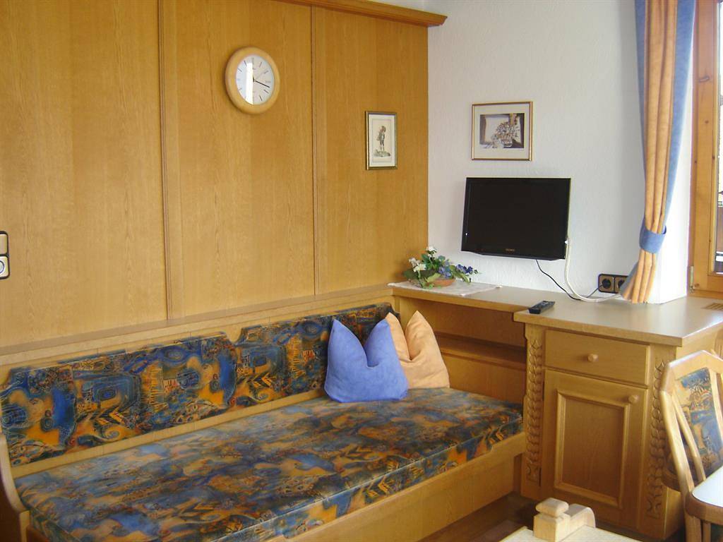 Ganze Ferienwohnung, Apartment Gästehaus Kainer in Ried im Zillertal, Ski-Optimal Hochzillertal