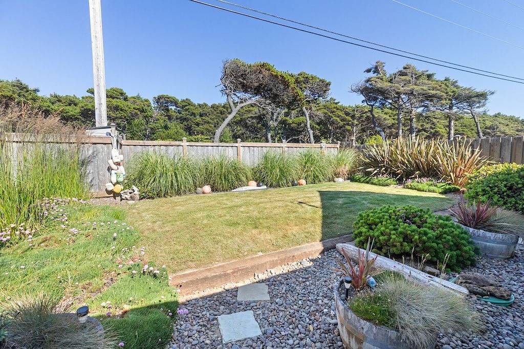 Oceanfront- Sea Gem Cottage in Lincoln County (OR)