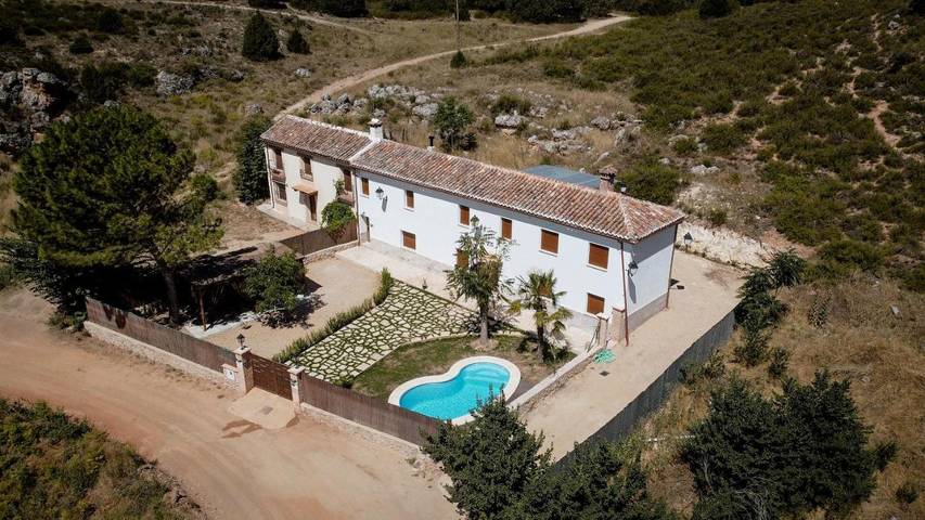 Casa rural para 6 personas, con Terraza además de Jardín y Piscina en Parque natural de las Lagunas de Ruidera