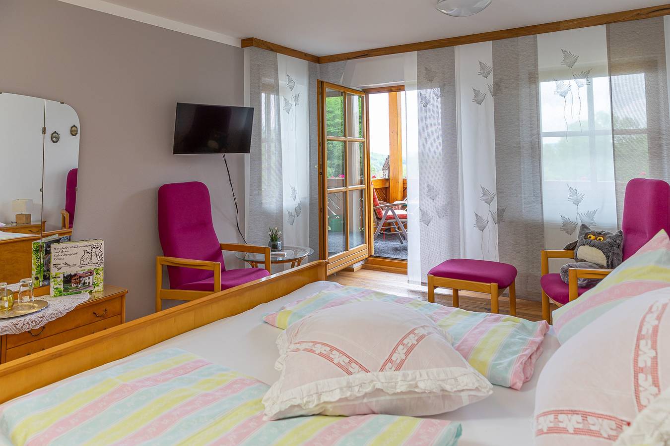 Eulenberghof Kraus - Retro-Doppelzimmer in Altenkunstadt, Oberes Maintal - Coburger Land