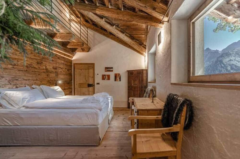 3 Bedroom Chalet in Arabba in Buchenstein, Dolomiti Superski