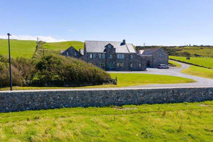 Holiday rental for 8 people, with Garden and View in Doolin