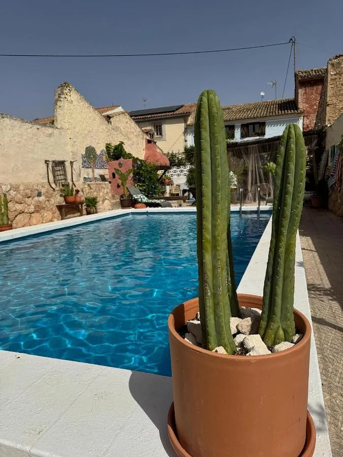 Casa rural para 15 personas, con vistas además de jardín y piscina, Se admiten mascotas - 1