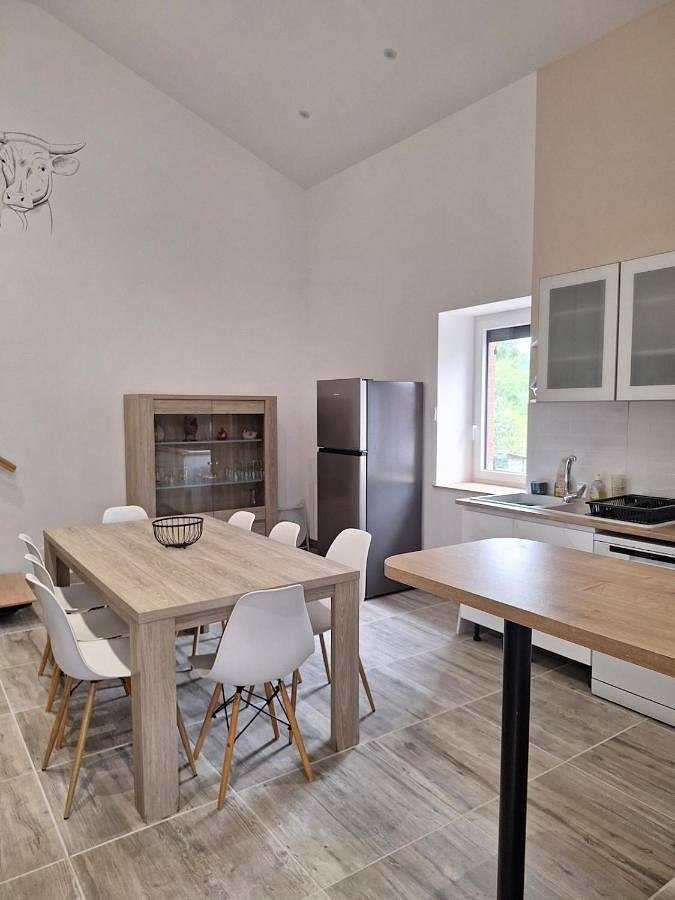 Location de vacances pour 8 personnes, avec Terrasse à Ronno
