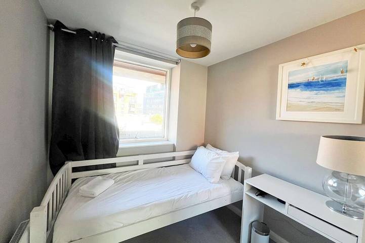 Drei-Zimmer-Haus nahe Cabot Circus mit Parkplatz, Schlafplätze 5 - Hopewell in Bristol, Südwestengland