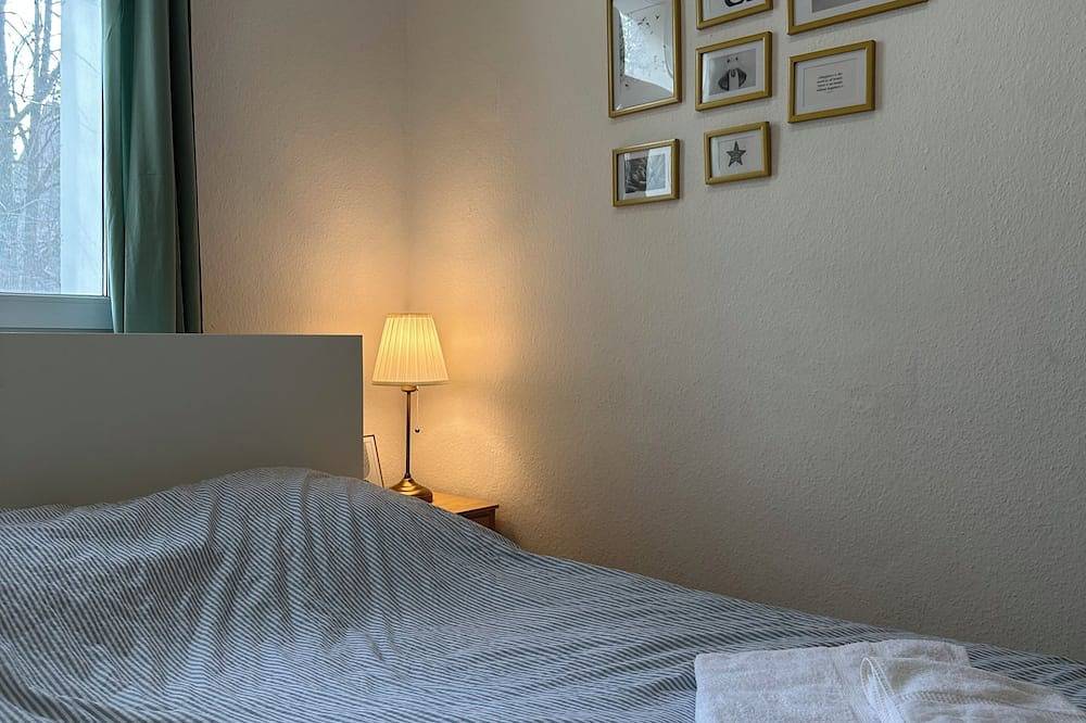 Entire apartment, |Flat| |Balcony| |City Center| | High Speed Internet | Fresh | in Hanover Mitte, Hannover