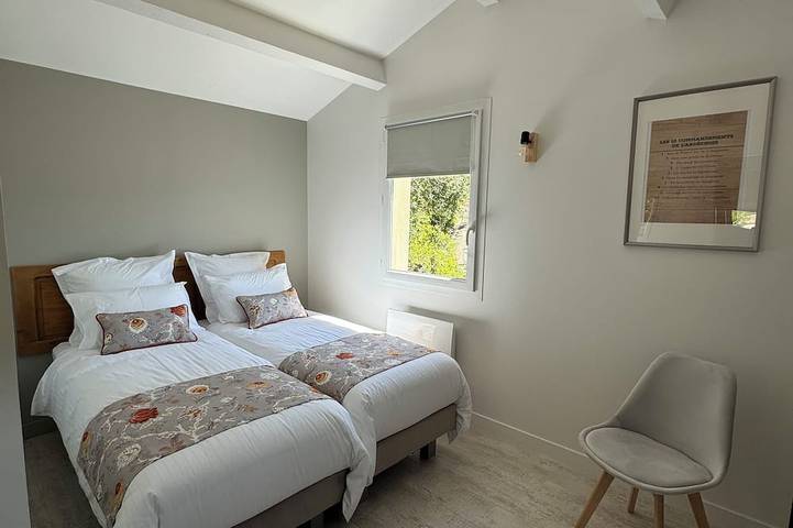 Location de vacances pour 8 personnes, avec jardin et terrasse à Ucel - 4