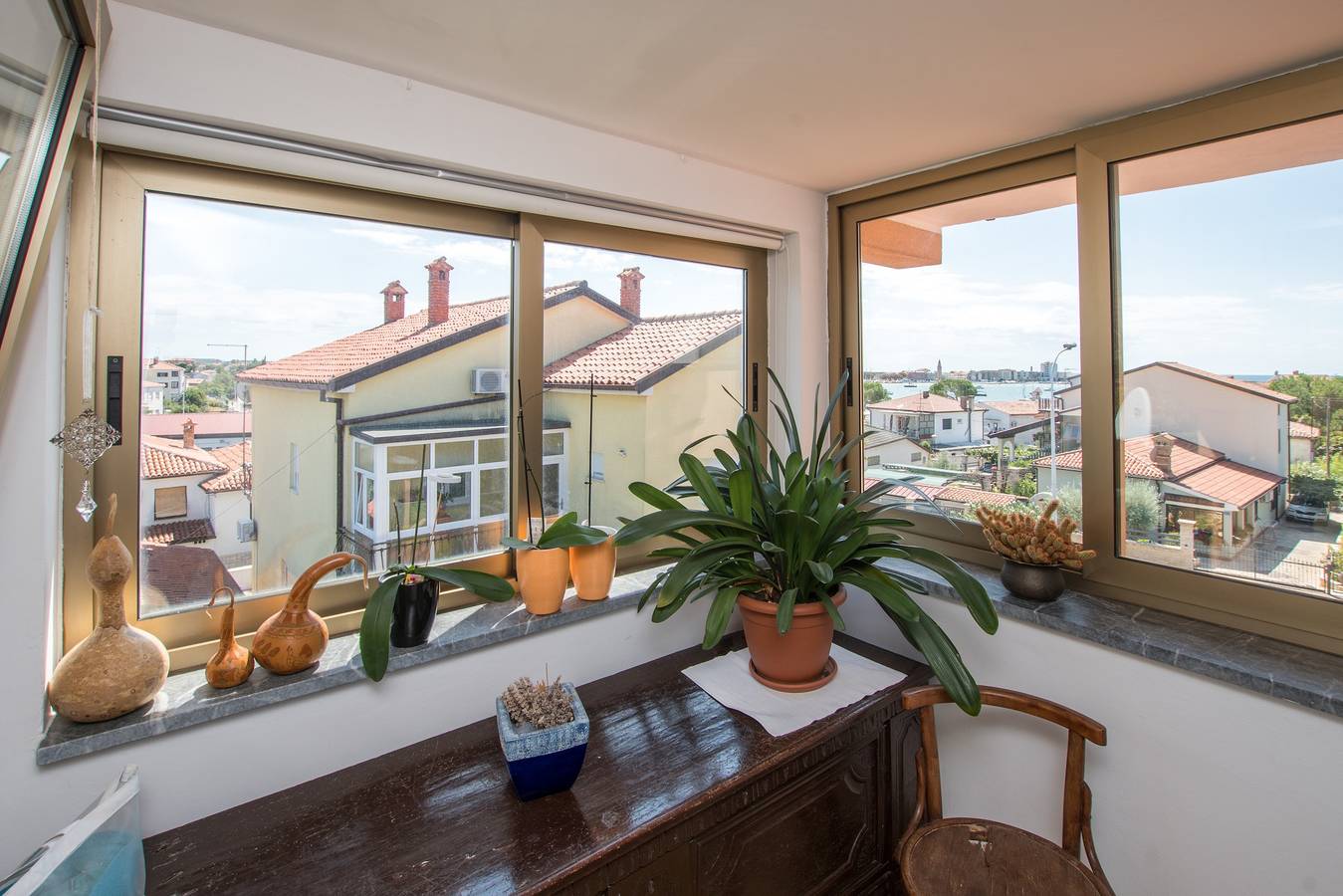 Entire apartment, Two bedroom apartment with balcony and sea view Umag A-2529-c in Umag, Umag Region