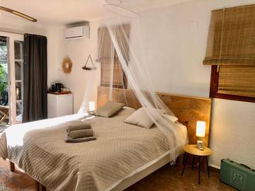 Maison d’hôte pour 4 personnes, avec piscine ainsi que jardin et terrasse à Teulada
