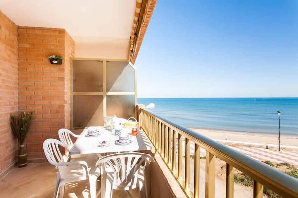 Apartamento entero, Relajacion,- 1a Línea Playa in Les Palmeres (Sueca), Sueca