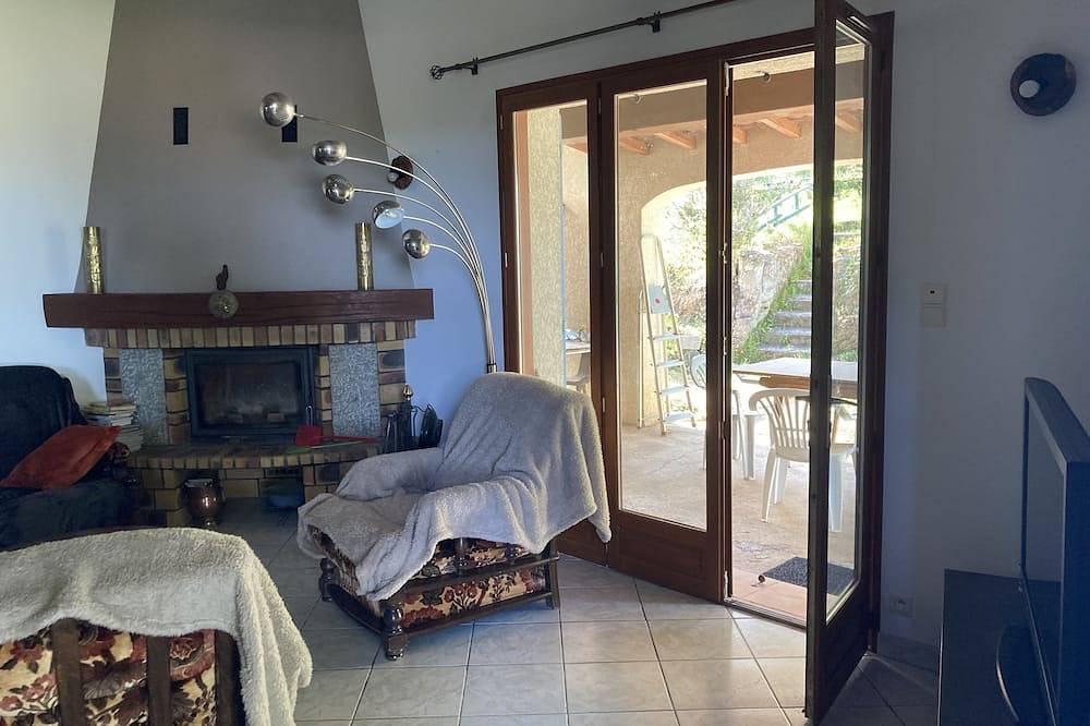 Villa Pour 4 Personnes Avec Jardin pas Loin Dajaccio in Sant'Andrea d'Orcino, Ajaccio e dintorni