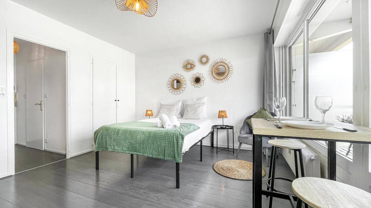 Appartement entier, Homey Garden - Parking Gratuit, Balcon, Proche Tram, Netflix in Ambilly, Région de Saint-Julien-en-Genevois