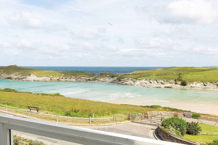 Holiday rental for 13 people, with hot tub and garden, with pets in Porth
