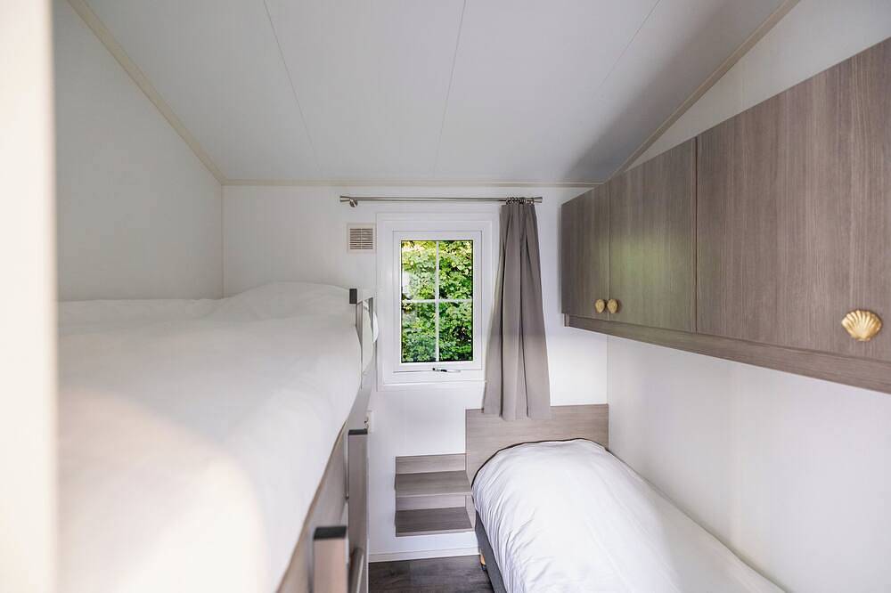 Luxuriöses Chalet in Fußnähe zum Strand in Groot Valkenisse, Biggekerke