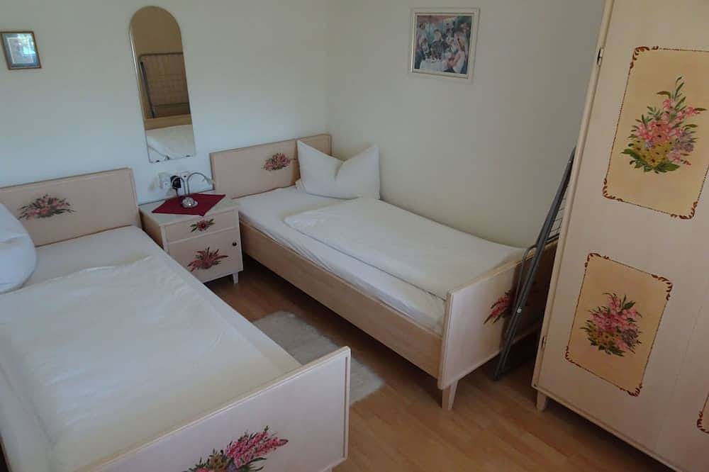 Kleines Ferienhaus mit Garten und Grill in Garitz in Bad Kissingen, Rhön-Bayern