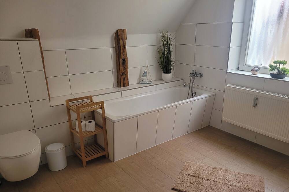 Modernes Ferienhaus \" Stadtperle\" in guter Lage!\nviel Platz mit Terrasse! in Bad Sülze, Recknitz-Trebeltal
