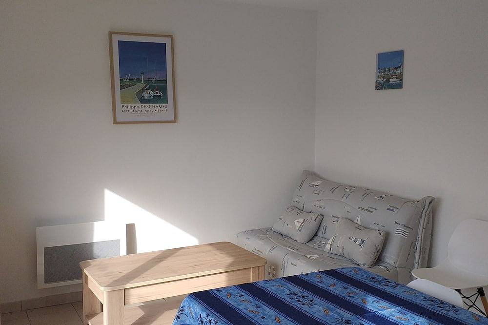 Single-Storey House In Quiet Village With Garden And Terrace in Rivedoux-Plage, Ile de Re