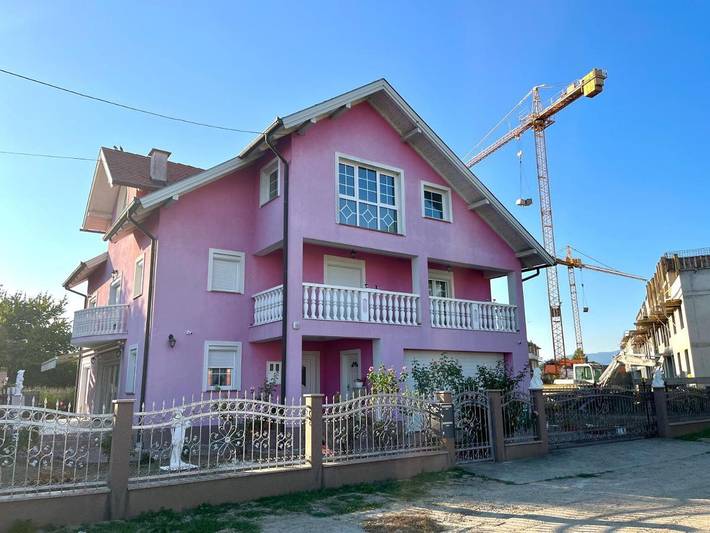 Villa pour 6 personnes, avec Balcon ainsi que Terrasse et Jardin à Zagreb
