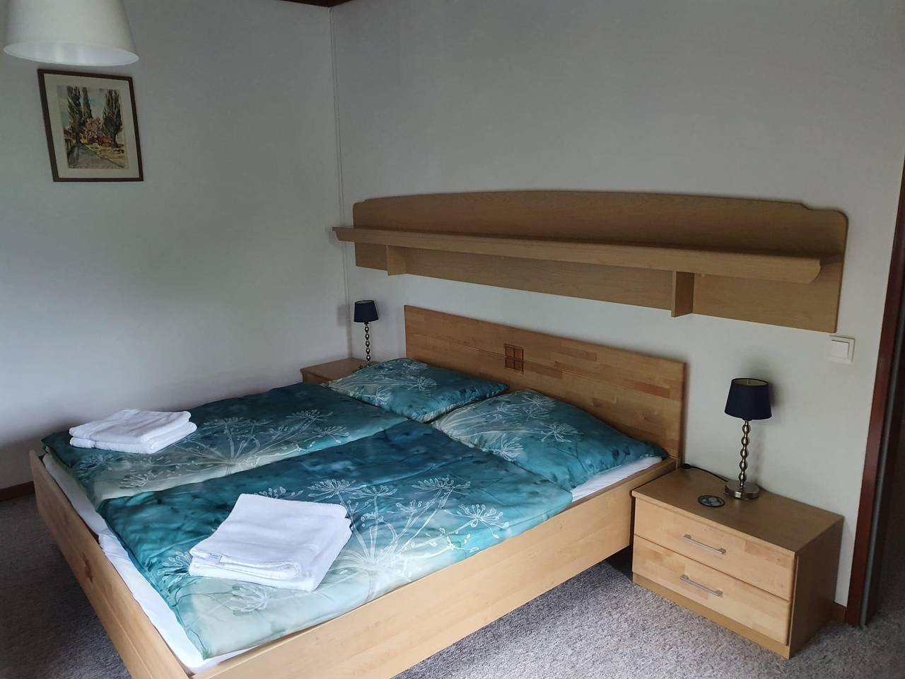 Ganze Ferienwohnung, (4Pers.) 1Dz + Wz Couch-Terasse-See/Berg Blick in Radenthein, Bezirk Spittal an der Drau