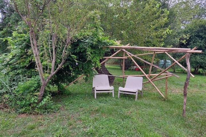 Location de vacances pour 6 personnes, avec vue ainsi que piscine et jardin à Saint-Paul-le-Jeune - 4