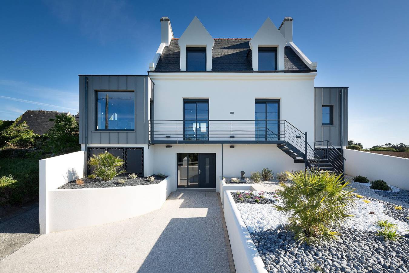 Villa Tante Alice  Meerblick Komfort Villa Alleinlage mit Aufzug Jacuzzi Dampfbad in Goulven, Brest und Umgebung
