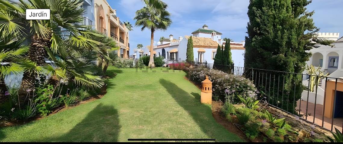 Entire apartment, Apartment 'La Perla De La Bahía, Espectacular' with Sea View, Wi-Fi and Air Conditioning in Playa de Sabinillas, Casares