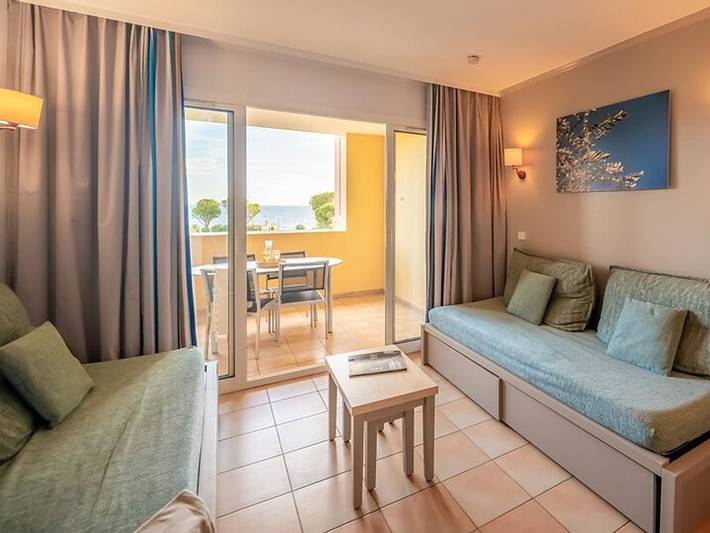 Camping pour 4 personnes, avec bassin pour enfant à Roquebrune-sur-Argens - 3