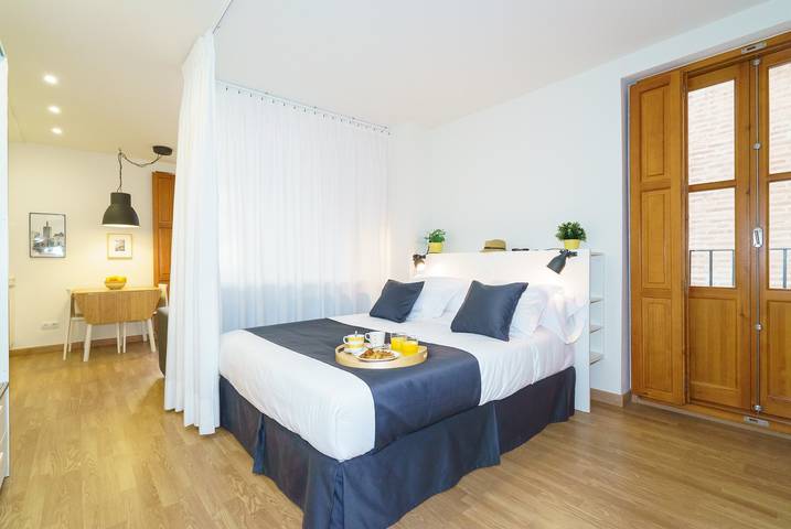 Estudio entero, Estudio para 4 personas con balcón in Valencia City Centre, Valencia