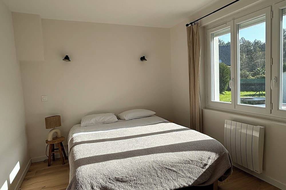 Bright house, quiet and well located (10min from beaches, Carnac, Quiberon..) in Ploemel, Côte des Mégalithes