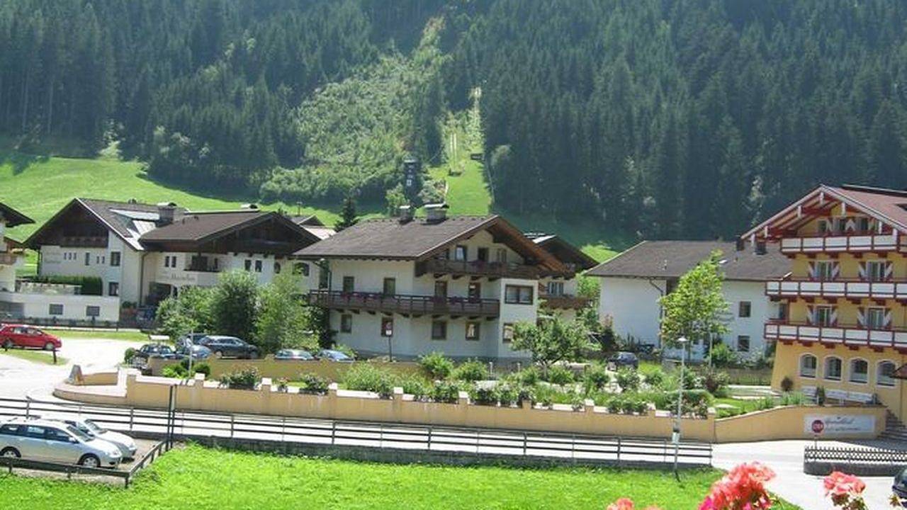 Geheel vakantieappartement, Vakantieappartement voor 4 personen met balkon in Mayrhofen, Zillertaler Alpen