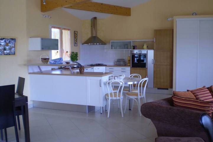 Location de vacances pour 6 personnes, avec Terrasse et Jardin à Sonnay