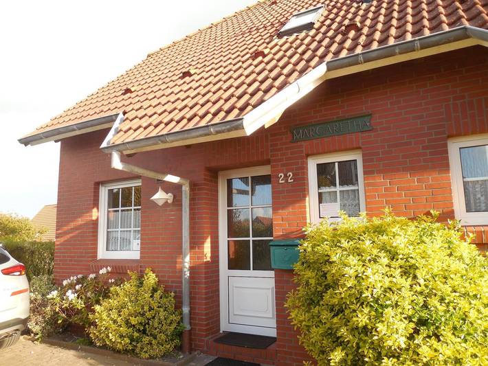 Ferienwohnung für 5 Personen, mit Terrasse und Garten in Neßmersiel