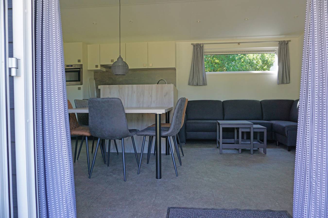 Comfortabel 6-persoons chalet op minicamping in Grijpskerke in Grijpskerke, Walcheren