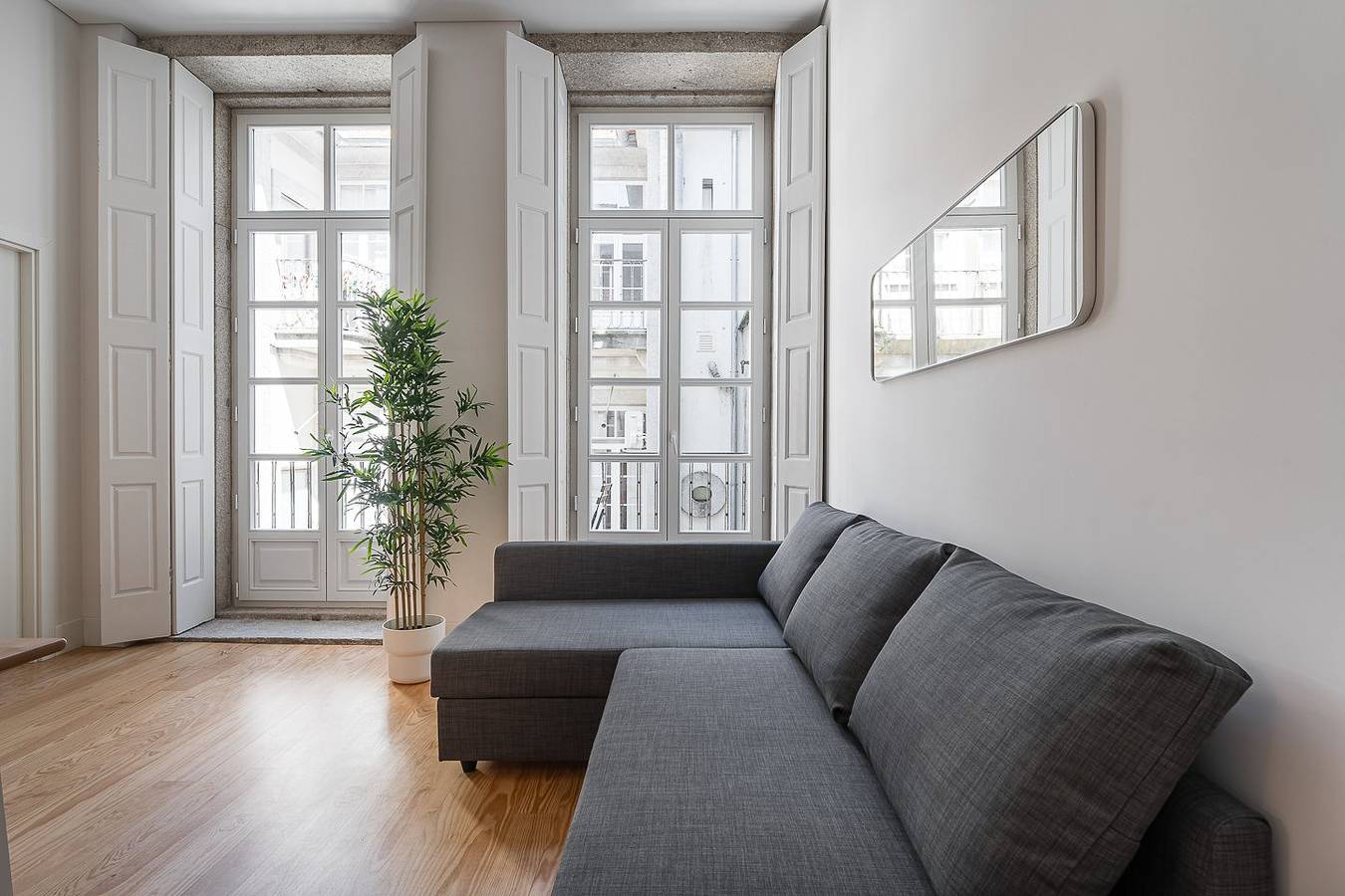 Ganze Wohnung, Ferienwohnung für 6 Personen mit Balkon in Sé (Porto), Porto