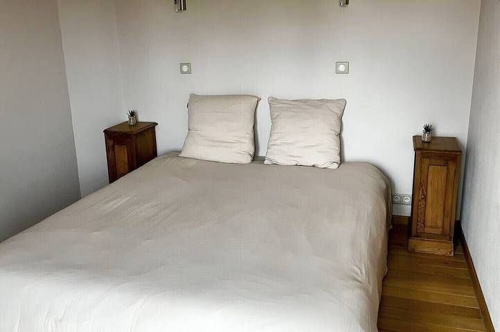 Gîte pour 8 personnes, avec Terrasse ainsi que Jardin et Piscine à Fiac (Tarn) - 4