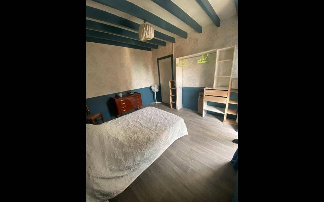 Appartement entier, One-Bedroom Apartment in Beaulieu-sur-Loire, Région de Montargis