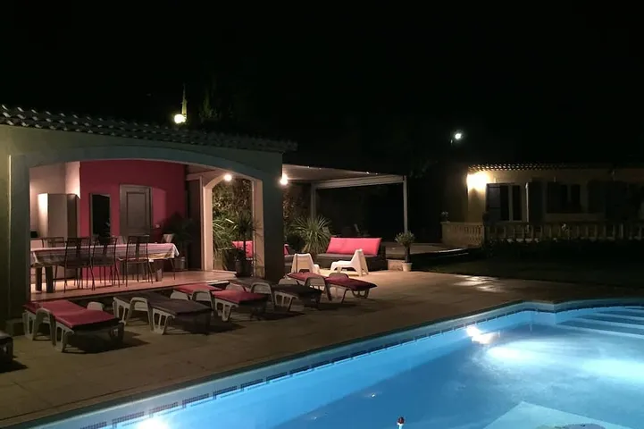 Maison provencale 2000 m2 de terrain vue imprenable sur l'étang in Istres, Côte méditerranéenne (France)