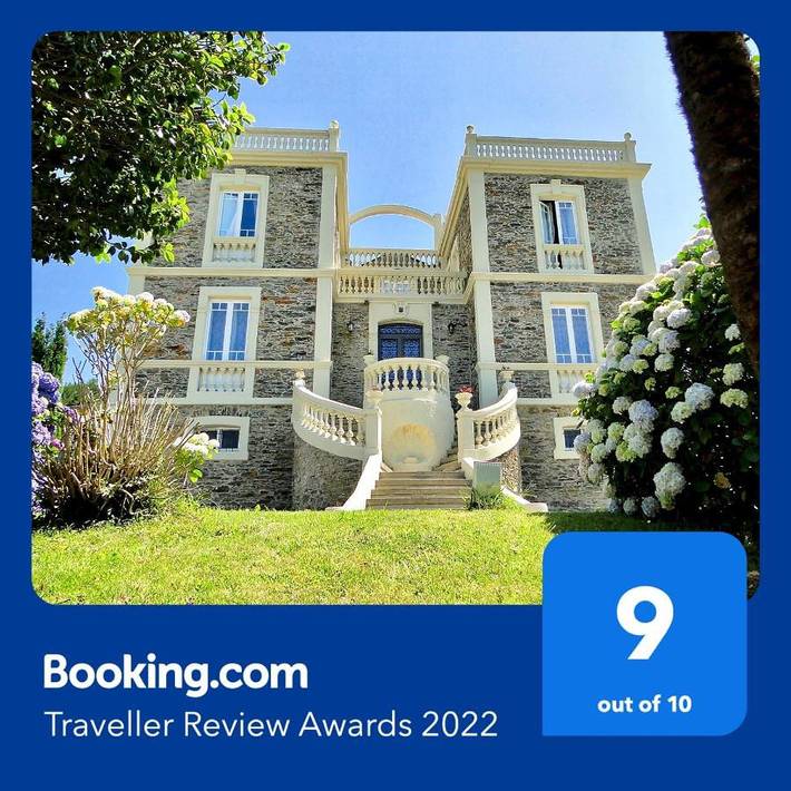 Chalet para 14 personas, con Balcón y Terraza además de Jardín y Piscina en Eo-Navia
