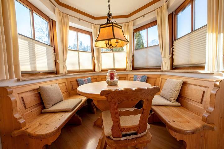 Ferienwohnung für 4 Personen, mit Terrasse in Garmisch-Partenkirchen - 2