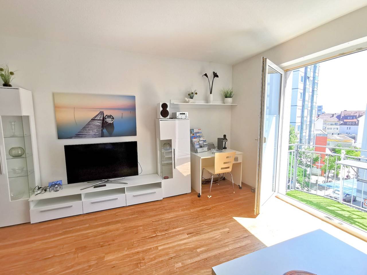 Ganze Ferienwohnung, Lara Bodensee City Apartment in Friedrichshafen, Region Bodensee-Oberschwaben